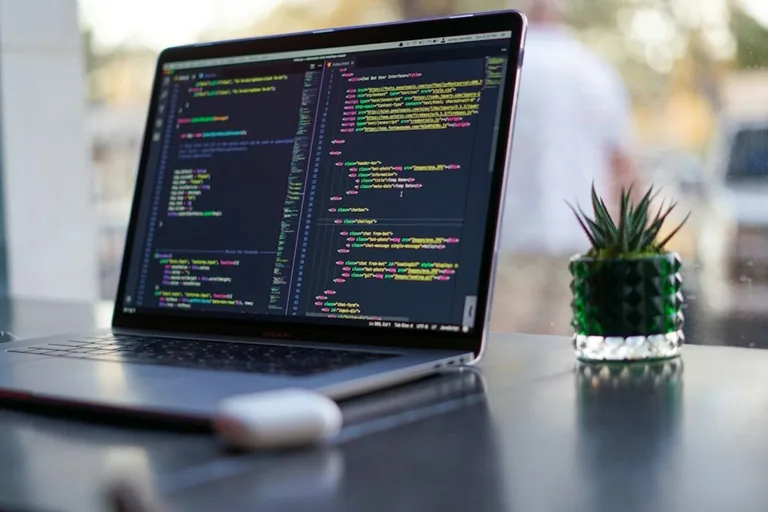 Capa do artigo: Como agentes de IA mudam o desenvolvimento de software?